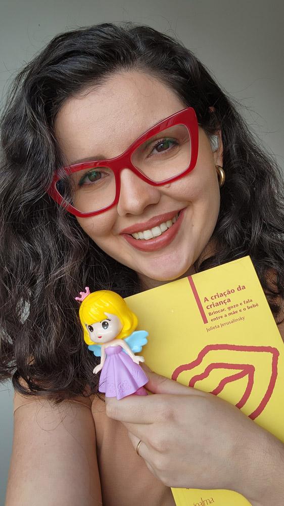Dra. Andrielly Oliveira